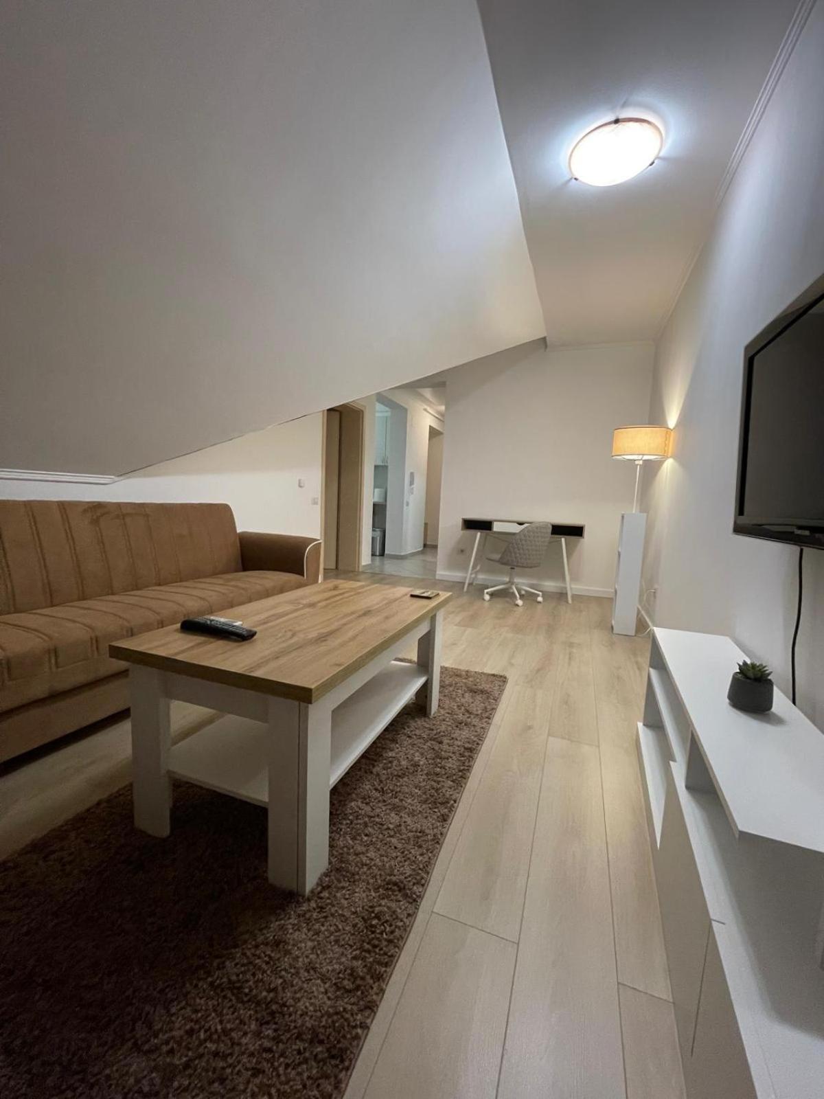 טימישוארה Apartment In The Villa Northern Dreams #3 Parking Included In Price מראה חיצוני תמונה